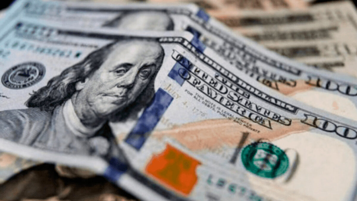 Leandro Rodríguez: “La economía periférica se define por la escasez de dólares”