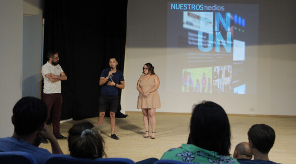Mario Bottarlini, Clara Chauvín y Ezequiel Guayare, en la presentación de Dos Mil Uno.