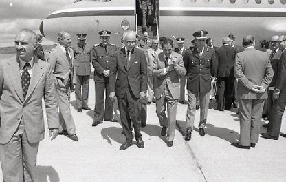 2da.-Brigada-Aérea-llegada-del-ministro-de-Educación-Llerena-Amadeo.1979_03_23