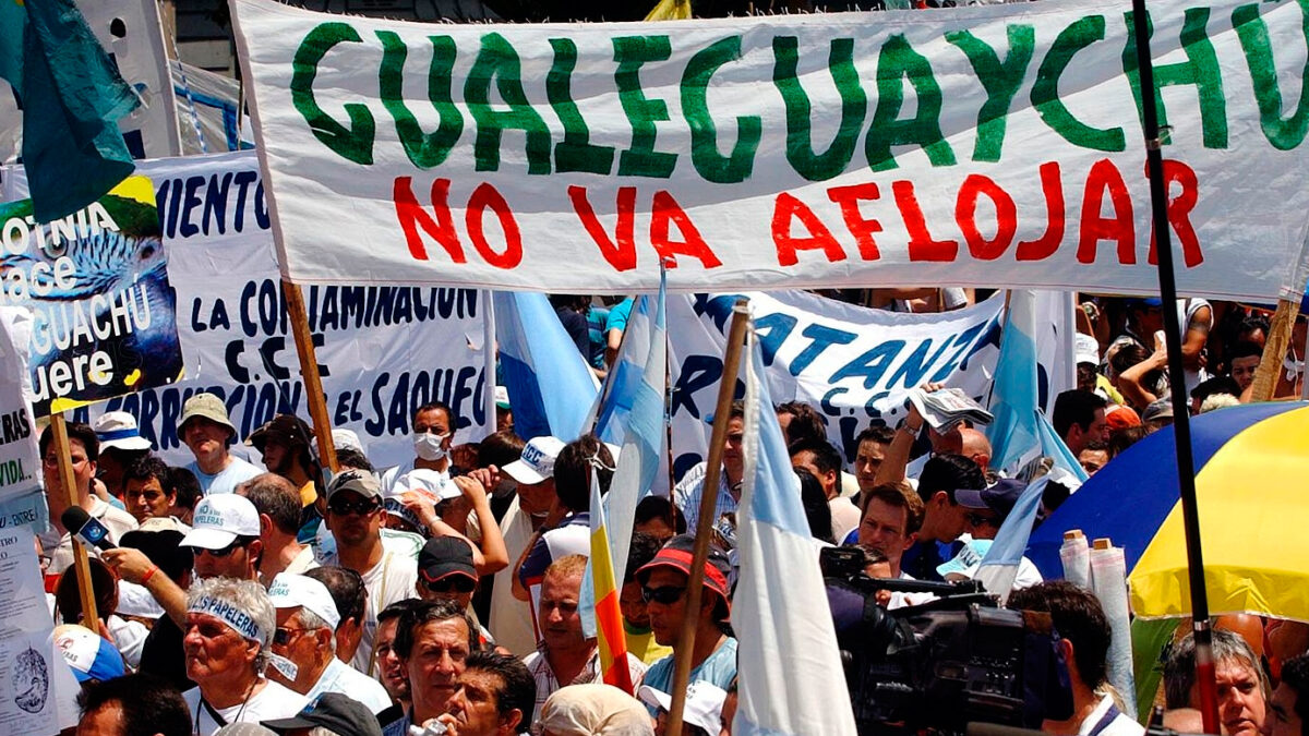 Cristina Limba: “Si Gualeguaychú no hubiera salido a la calle hoy seriamos una cuenca pastera”