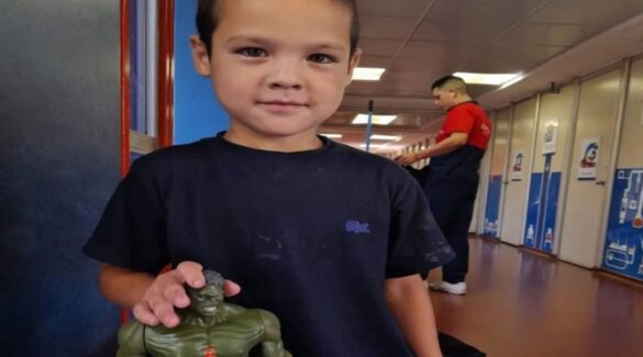 Máximo, niño de 6 años en la espera de un transplante de corazón