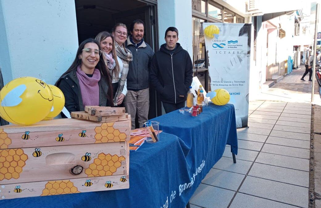 La Facultad de Bromatología fue protagonista de la Semana de la Miel