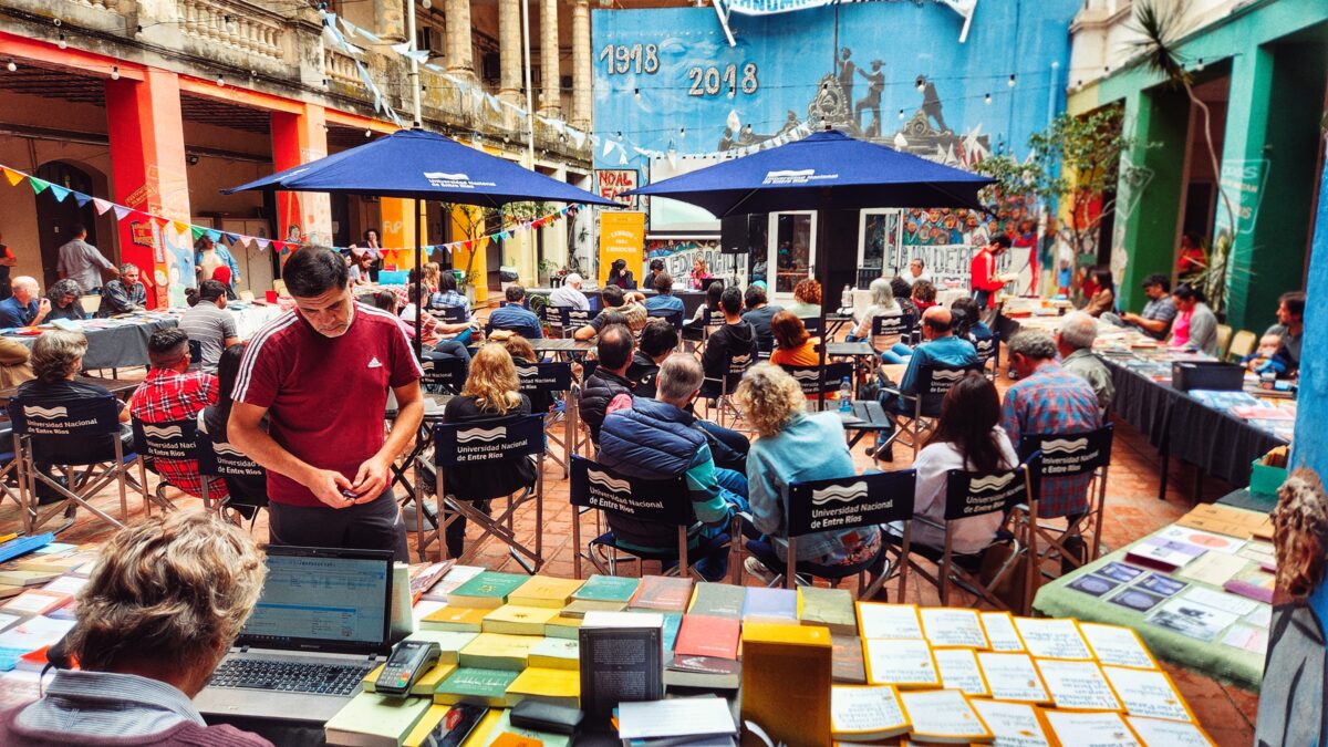 Festival de libros infantiles en la EDUNER