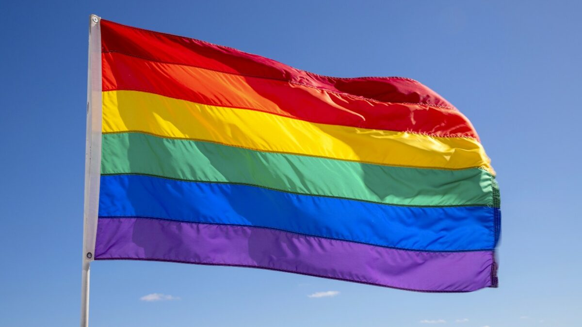 Fallo judicial en Paraná echa por tierra la política anti-trans del gobierno