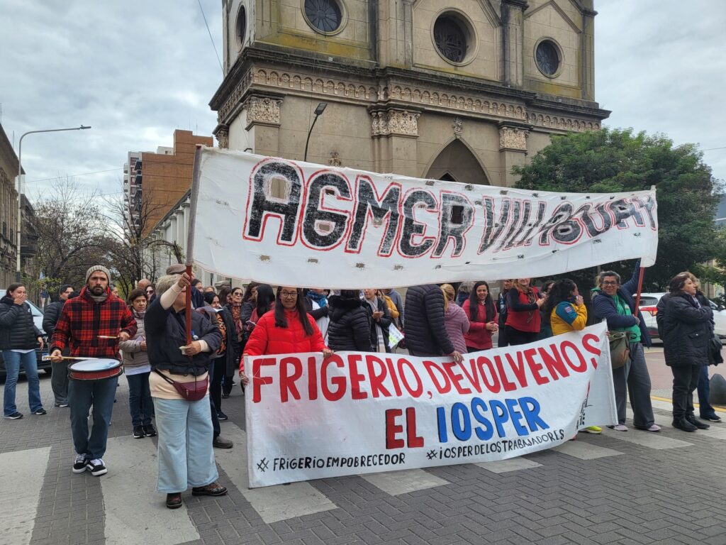 Marcha en defensa de Iosper