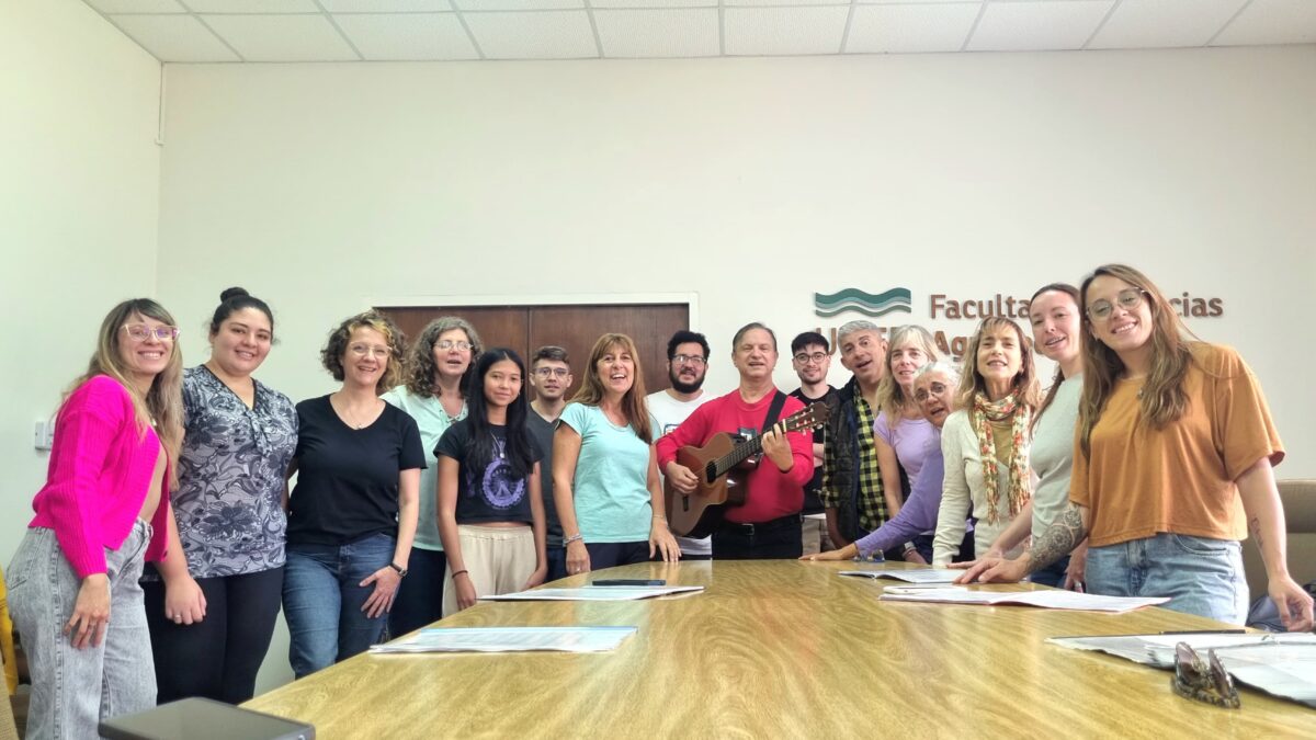 Invitan a integrar el coro UNER en Paraná y Oro Verde
