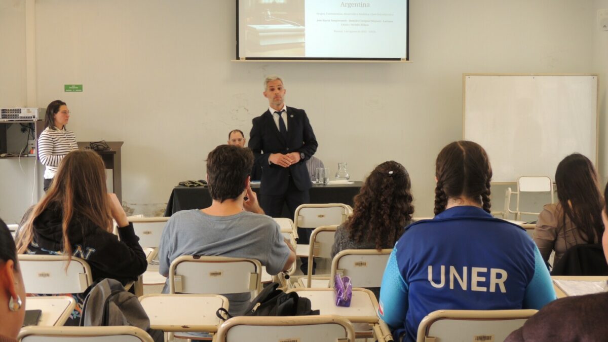 Se desarrolla un proyecto sobre Juicio por Jurados en Trabajo Social