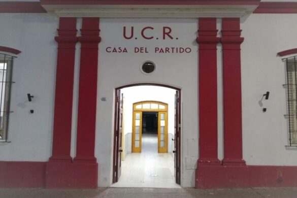 Frente de la Casa del Partido de la UCR