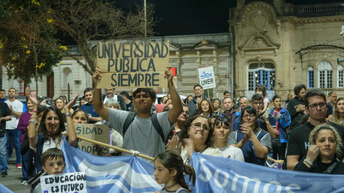 El Grupo Montevideo se expresó en solidaridad con las universidades públicas argentinas