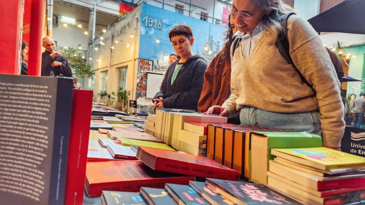 La Editorial de la UNER en cada rincón de la provincia