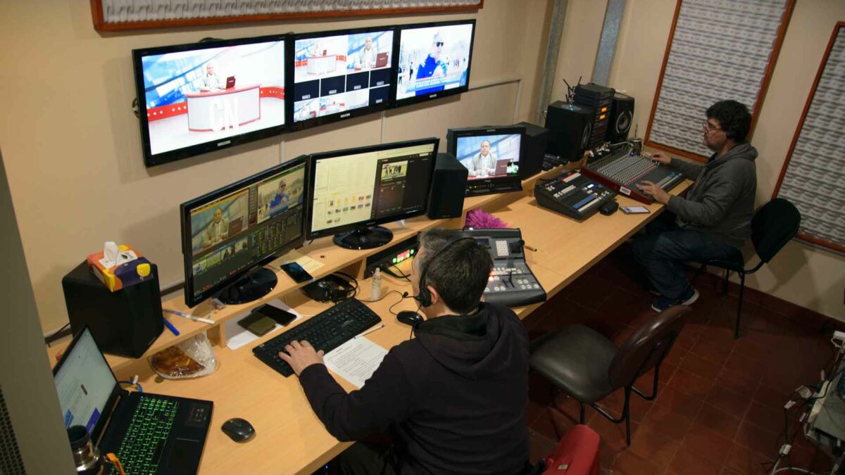 Canal UNER te propone diferentes contenidos para ver durante el verano