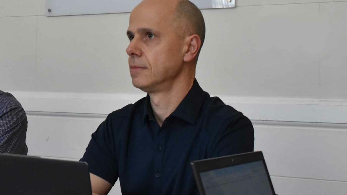 Sigue el desguace: el gobierno eliminó el presupuesto para proyectos de ciencia y técnica