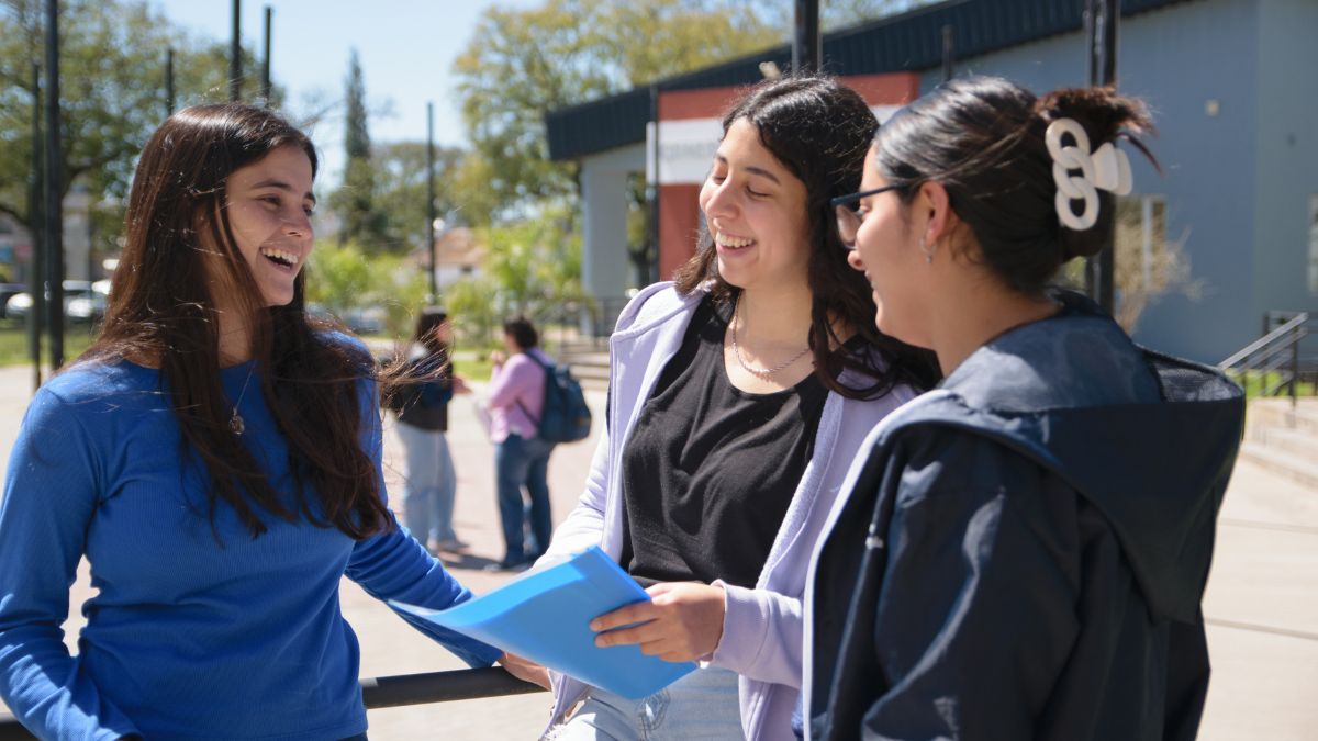 La comunidad UNER sigue creciendo con 6.827 ingresantes en 2026