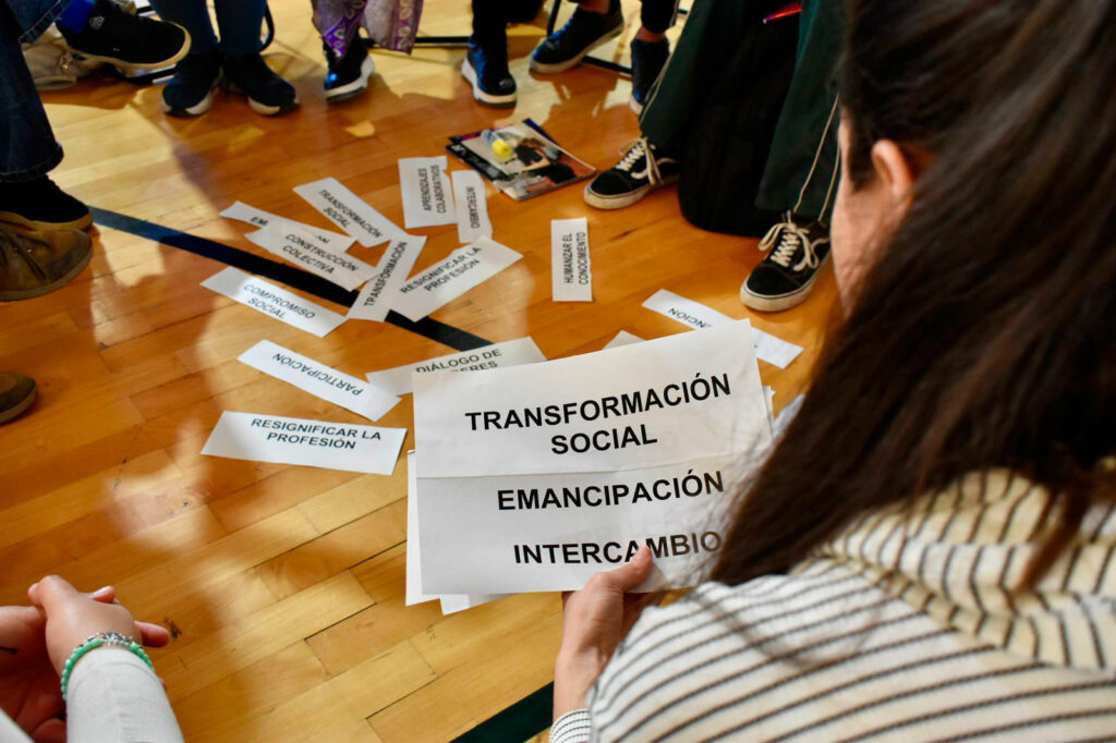 Convocatoria a becas para estudiantes avanzados