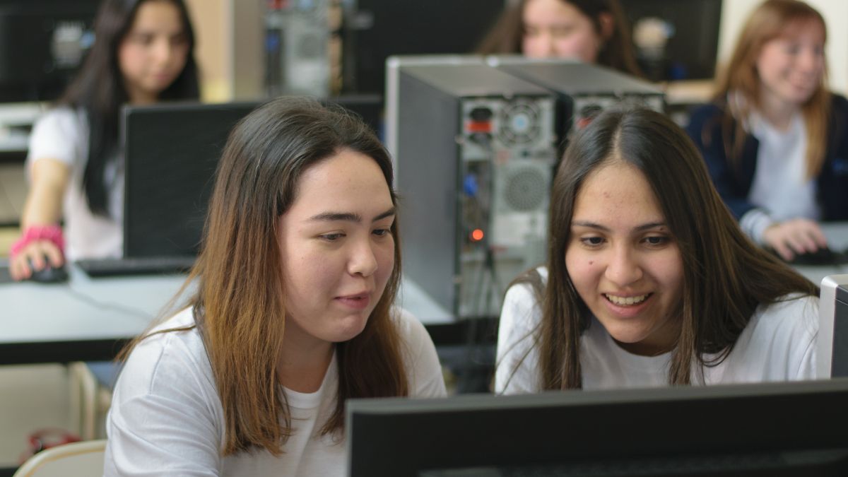 Está abierta la convocatoria 2026 de las Becas EVC-CIN